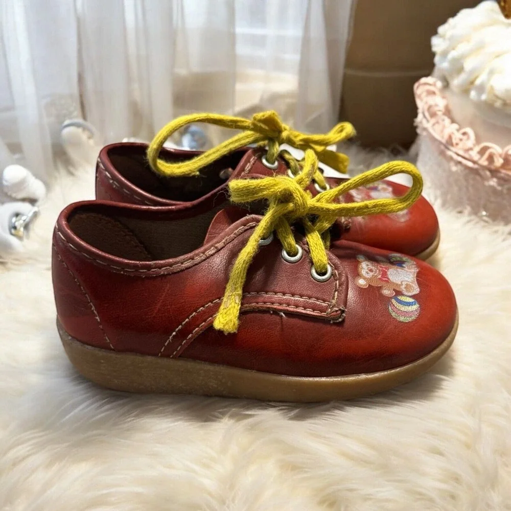 Vintage Retro Cradle Jumpers Toddler Shoes Teddy Bear‎ Toys Design Sz 5 Made USA